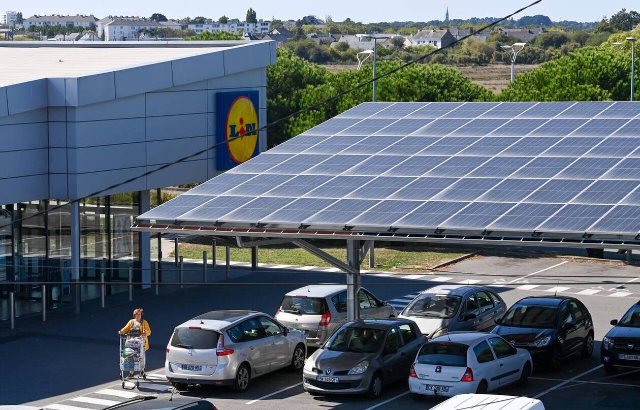 découvrez les avantages des panneaux photovoltaïques pour une énergie renouvelable et économique. transformez la lumière du soleil en électricité et réduisez votre empreinte carbone tout en réalisant des économies sur vos factures d'énergie.
