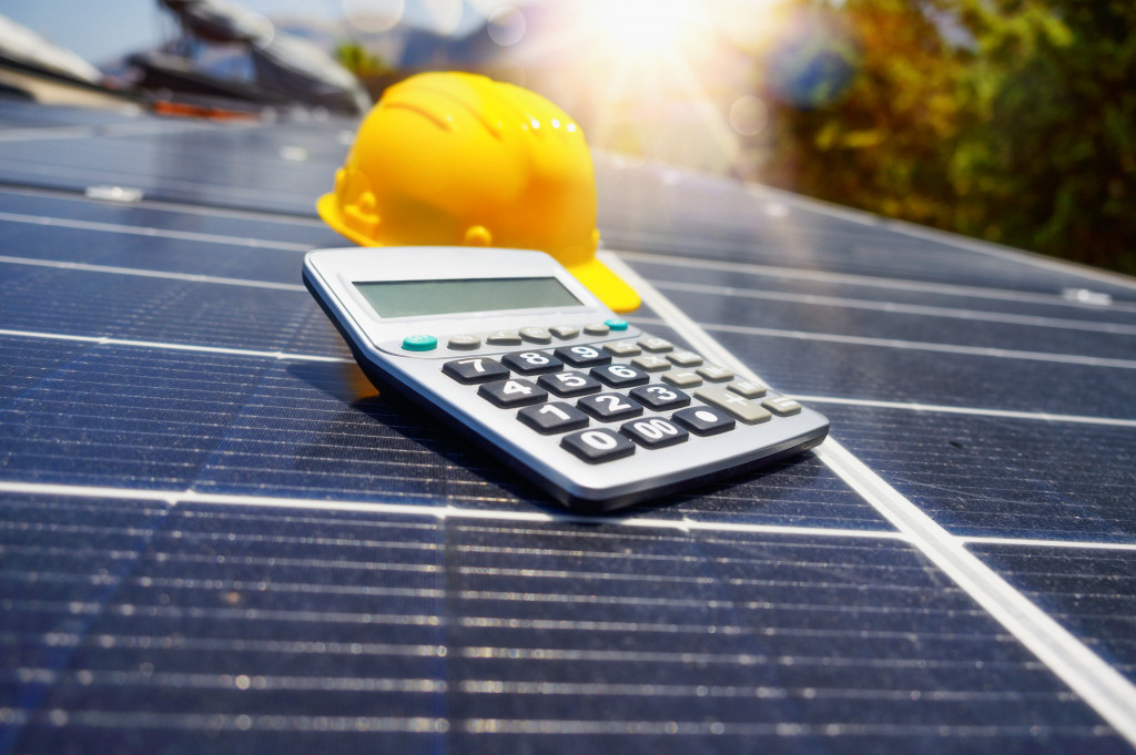 découvrez tout ce qu'il faut savoir sur le coût photovoltaïque : estimation des dépenses, aides financières disponibles et retour sur investissement pour une installation solaire réussie.