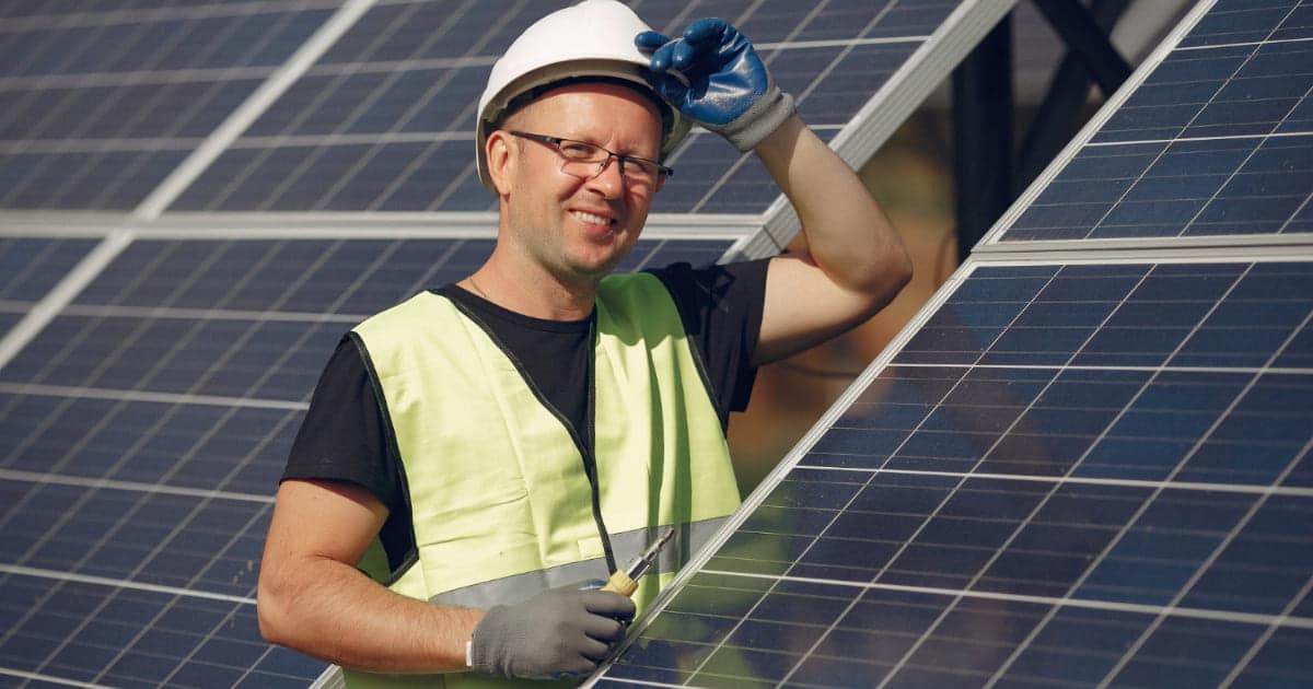 certifications-installateurs-panneaux-solaires Quelles certifications sont nécessaires pour les installateurs de panneaux solaires ?