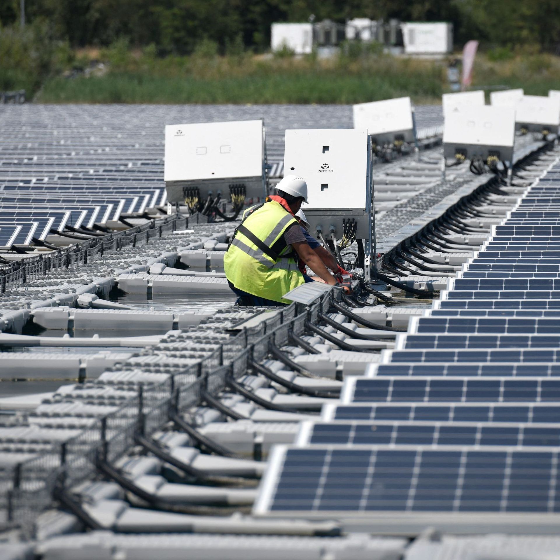 guide-photovoltaique-belgique-2025-2 Découvrez le guide ultime du photovoltaïque en Belgique : ce que 2025 vous réserve!