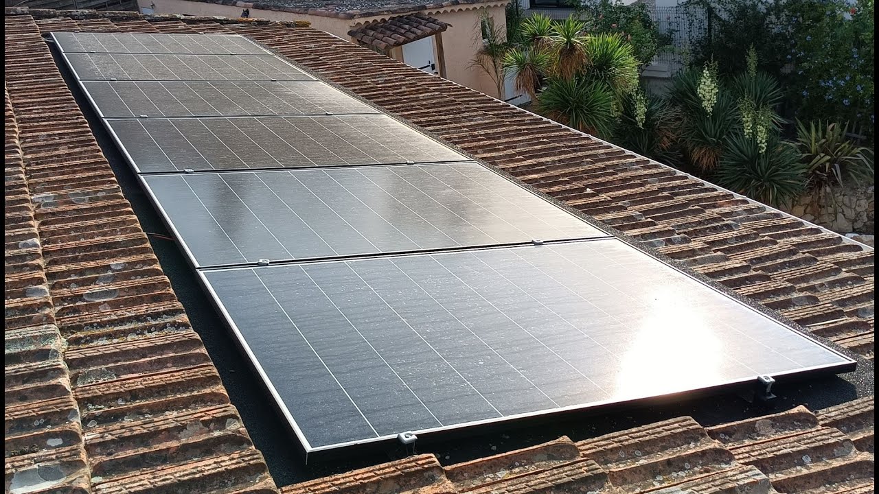 integration-panneaux-solaires-3 Référentiel pour une intégration harmonieuse des panneaux solaires en architecture et en paysage