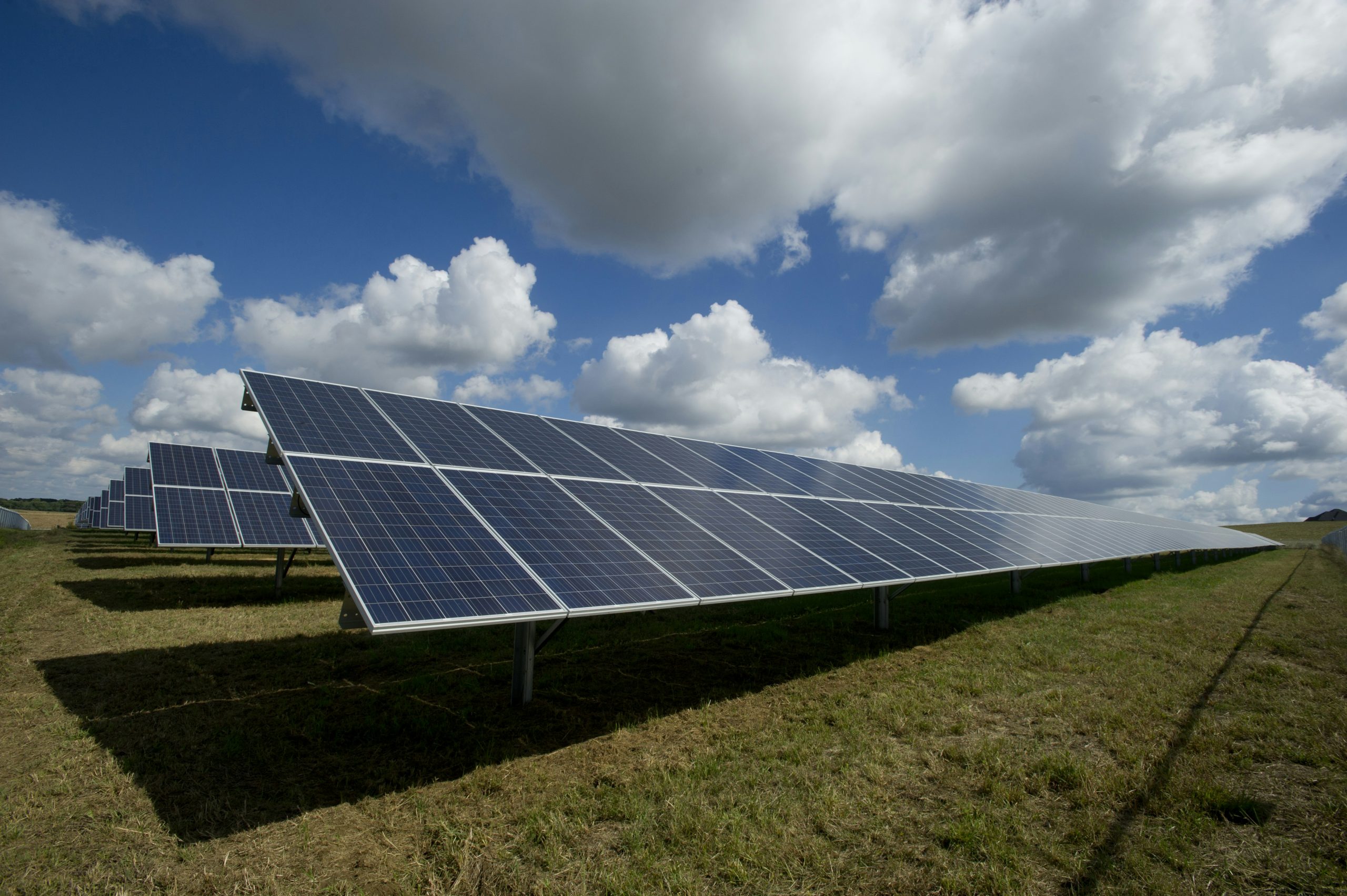 photovoltaique-et-transition-energetique-scaled Comment le photovoltaïque contribue à la transition énergétique