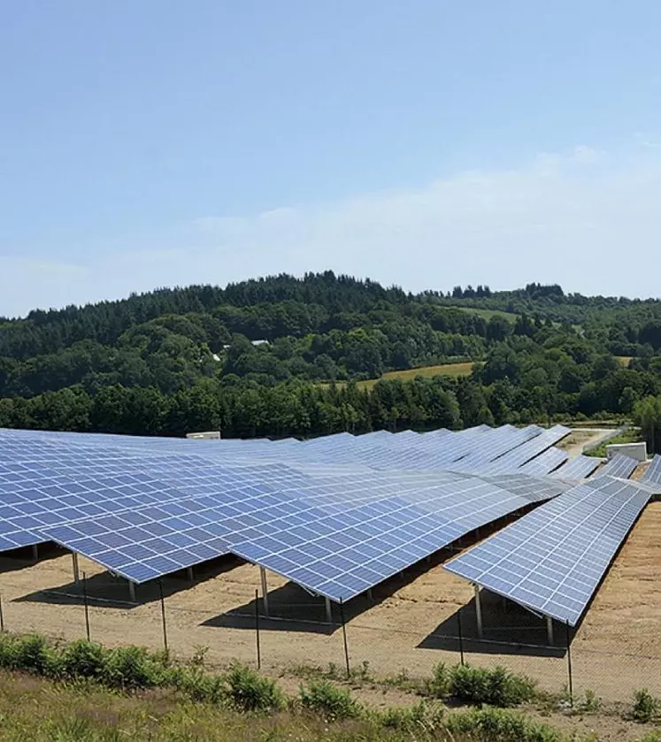 découvrez les dernières tendances et innovations dans le domaine de l'avenir photovoltaïque. explorez comment l'énergie solaire transforme notre société, favorise la durabilité et contribue à la transition énergétique. soyez acteur du changement en adoptant des solutions vertes et en investissant dans un futur énergétique responsable.