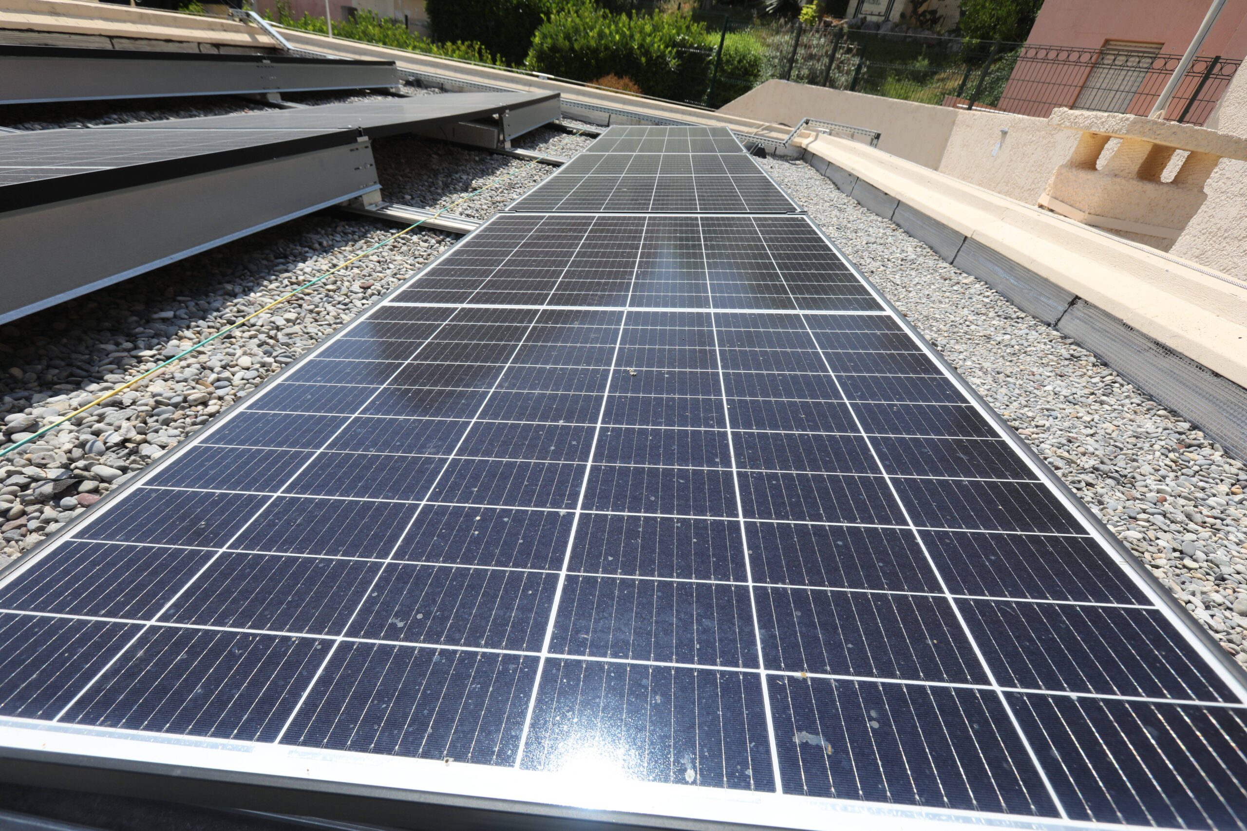 photovoltaique-en-politique-energetique-1-scaled La place du photovoltaïque dans la politique énergétique française