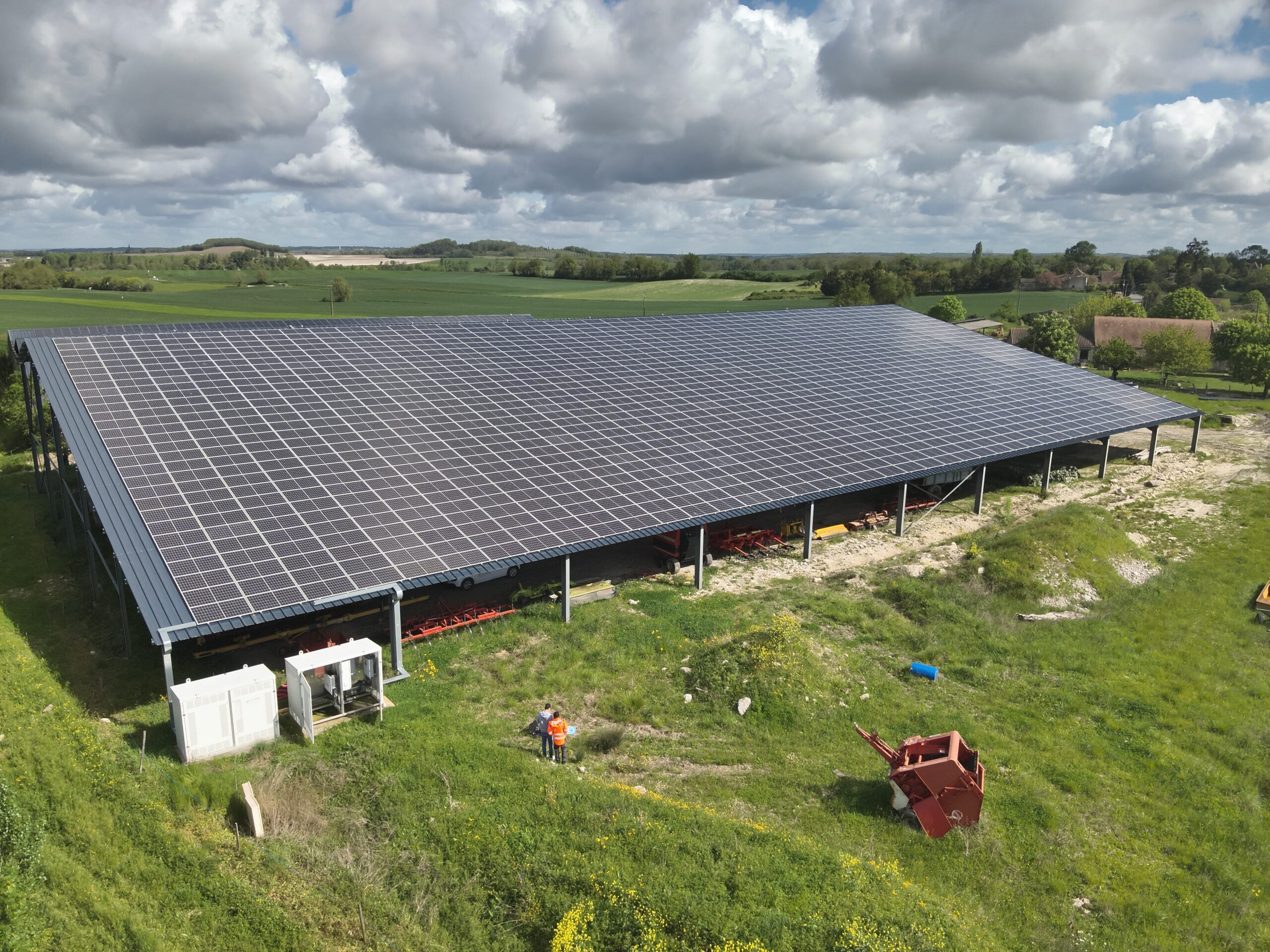 découvrez les avantages du photovoltaïque rural, une solution d'énergie renouvelable durable et économique pour les agriculteurs et les zones rurales. optimisez votre consommation énergétique tout en préservant l'environnement grâce à des systèmes solaires adaptés à vos besoins.