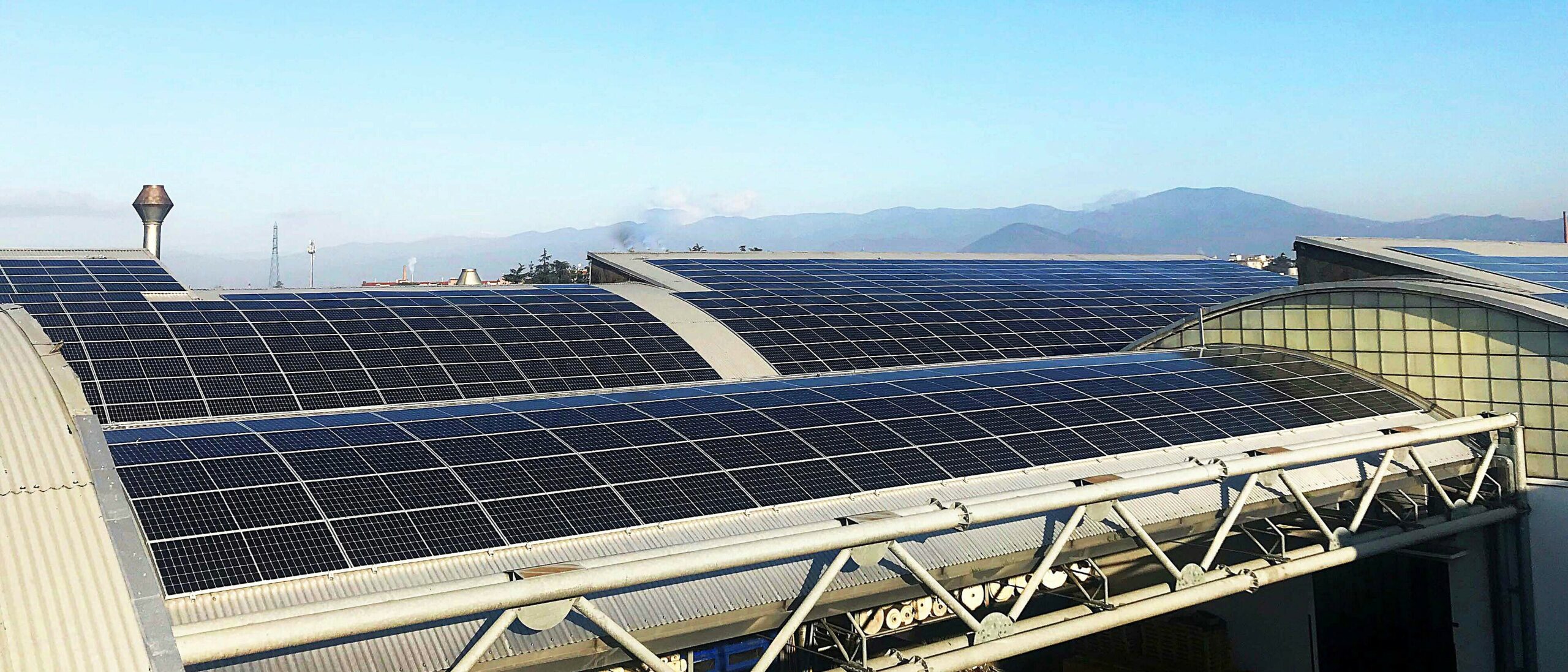 defis-photovoltaiques-1-scaled Photovoltaïque et installations à grande échelle : défis techniques