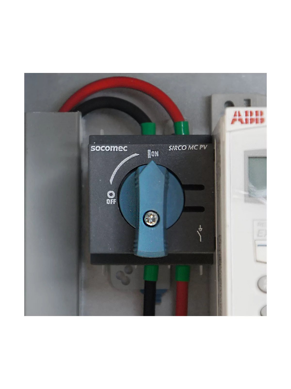 securite-electrique-photovoltaique-1 Les défis de la sécurité électrique dans les installations photovoltaïques